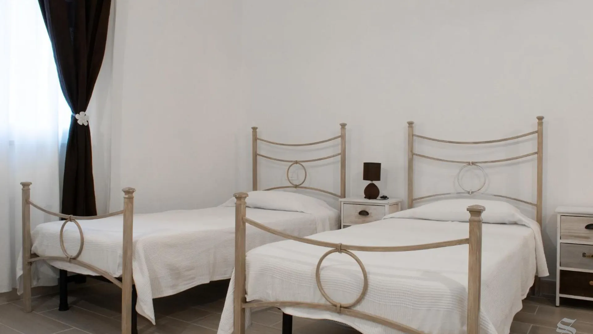 ארזח'ינה Sara'S Apartments